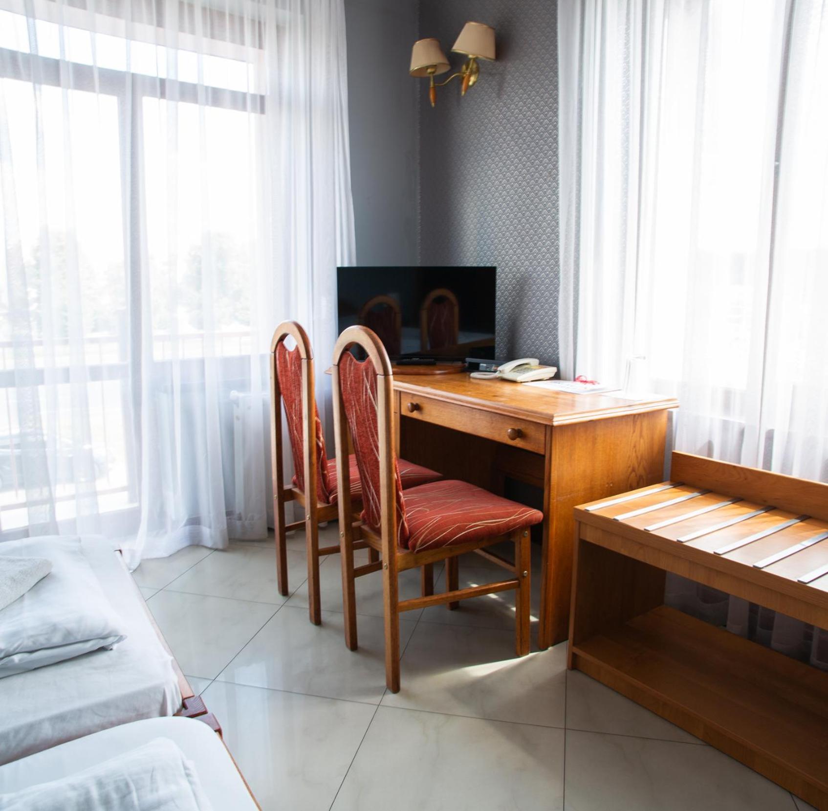 Perla Motel Leszno  Exterior photo