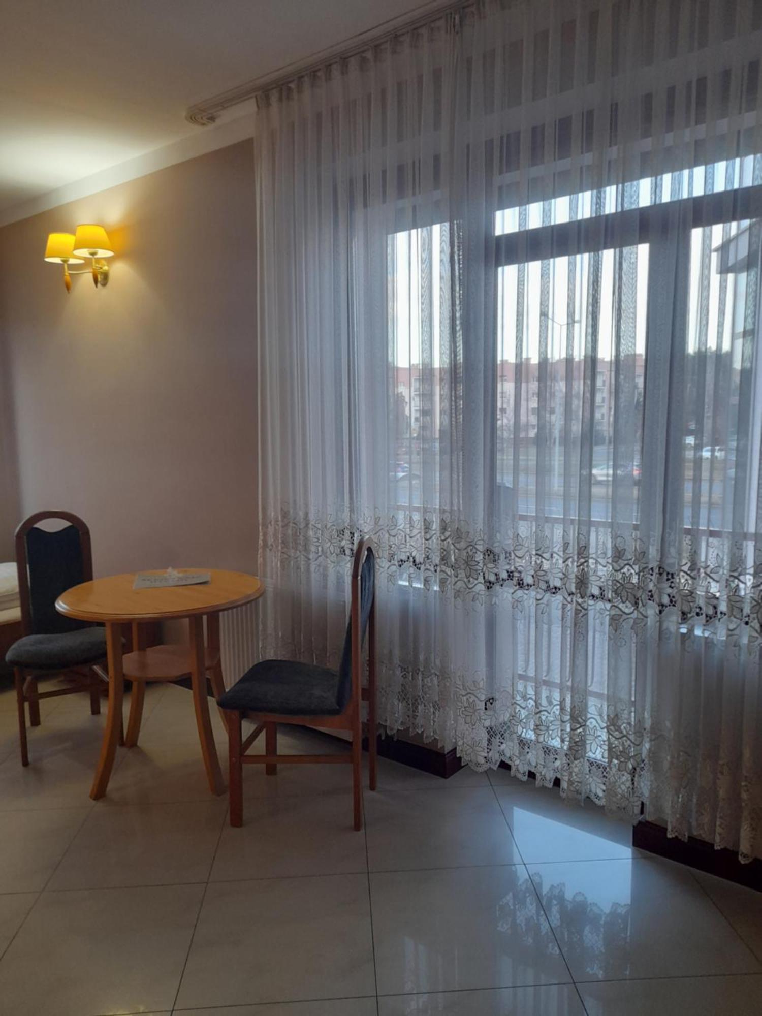 Perla Motel Leszno  Exterior photo